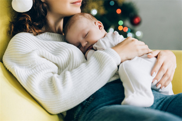 不被定义的幸福：单身/同性恋助孕，吉尔吉斯+思普乐帮你圆梦