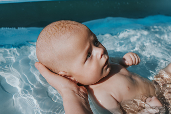 古巨基——47岁喜得贵子，竟是51岁的老婆提前冻卵的奥秘！