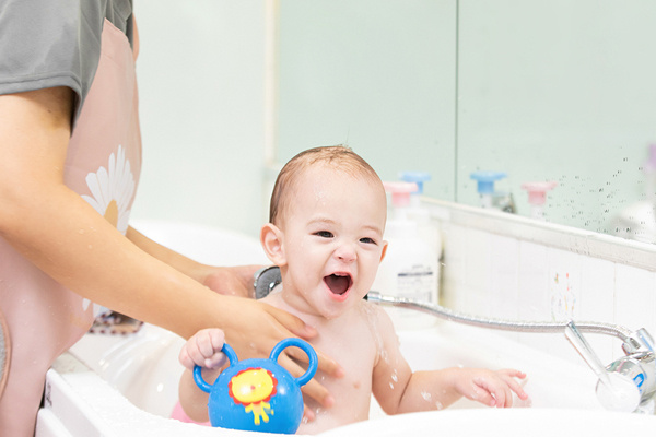 16岁华裔新秀刘美贤代表美国花滑出战冬奥会，她竟也是试管宝宝？